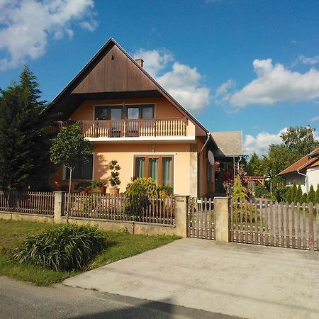 Valentin Vendégház Balatonlelle Extérieur photo